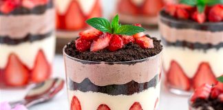 Desert La Pahar cu Creme Ole si Capsuni Reteta